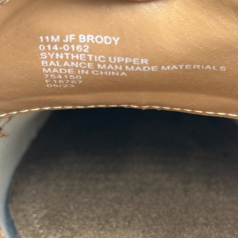 NIB J. Ferrar Brody Cognac Faux Leather Cap Toe Oxford Dress Shoes Mens Size 11 - Picture 11 of 12